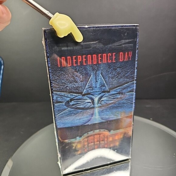Independence Day (VHS, 1996, Lenticular Cover) NEW SEALED - Picture 3 of 12